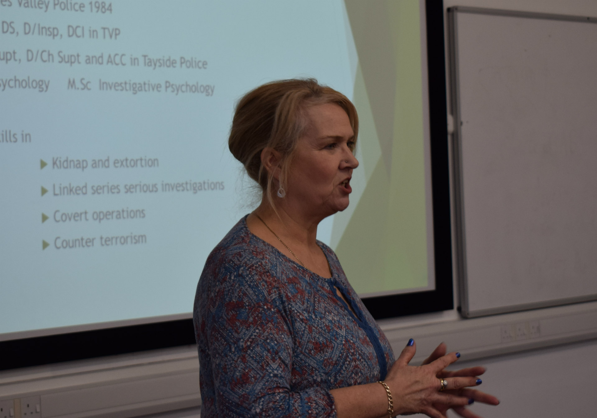 Former police chief hails Abertay forensics courses