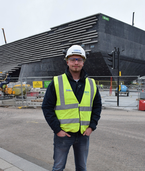 Student hails 'greatest opportunity' at V&amp;A site