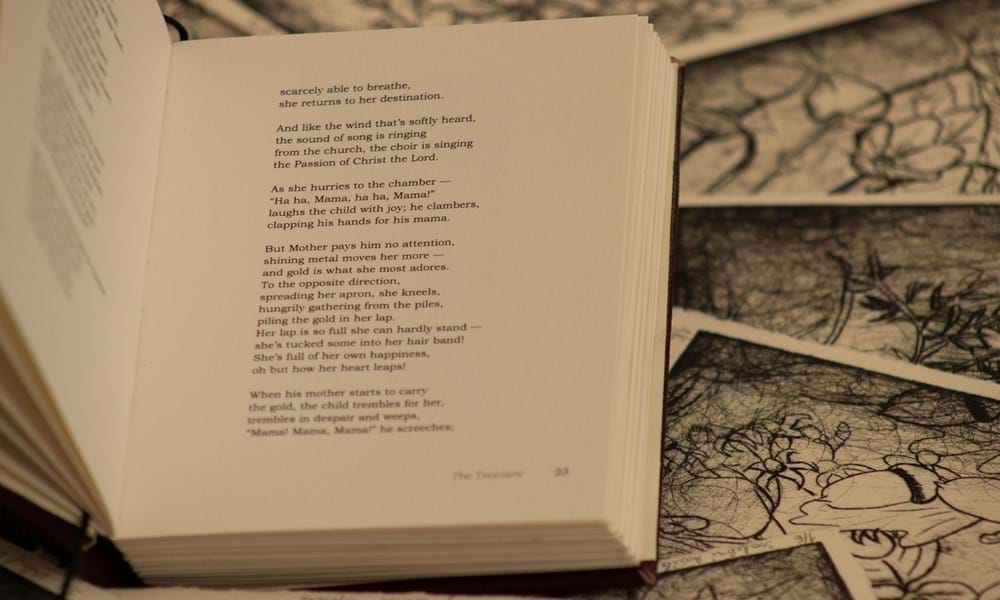 'Poem Book' is a 2023 Digital Graduate Show project by Veronika Stifter, a Computer Arts student at Abertay University.