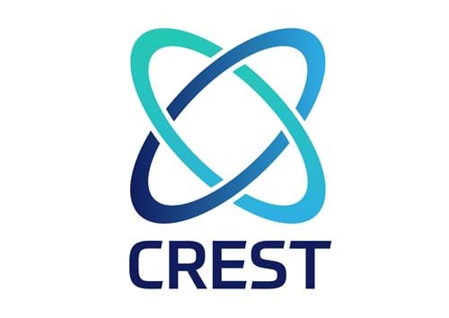 Crest 2022 white logo